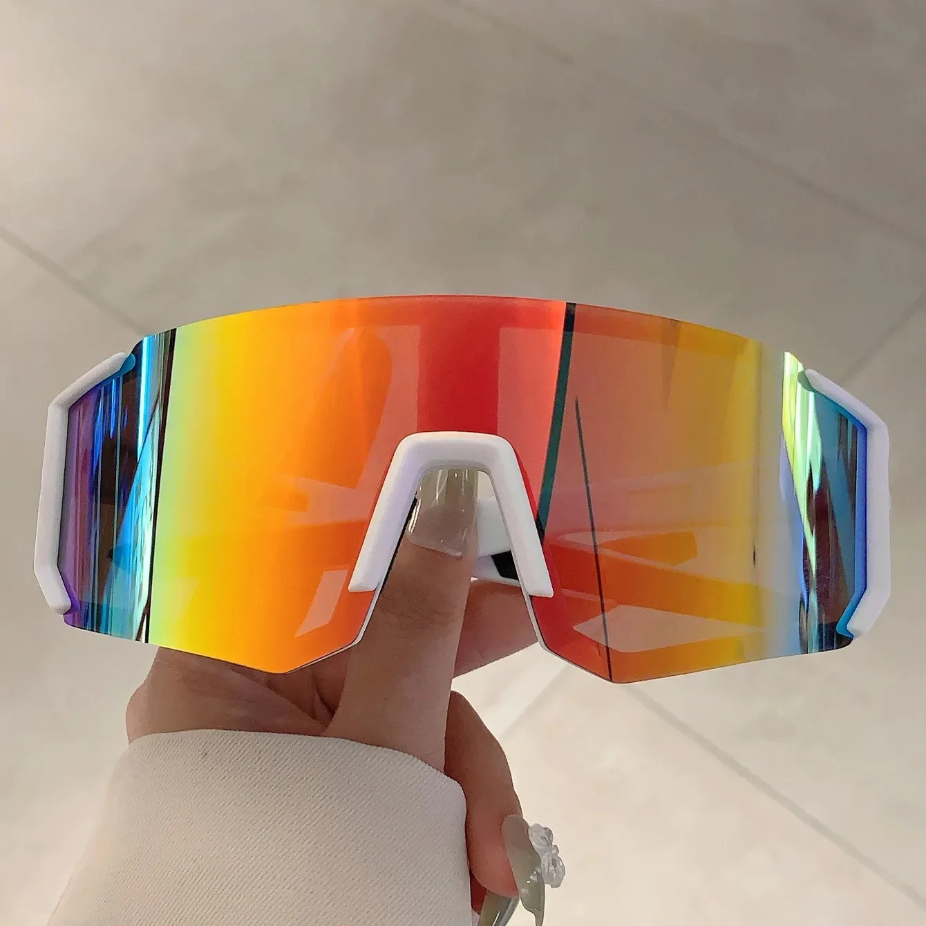 Okulary przeciwsłoneczne sport – Outdoor Sports Accessories recenzja i cena